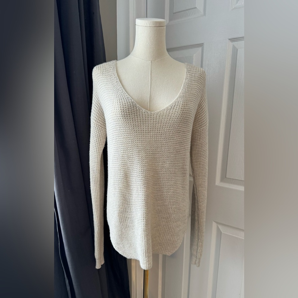 Aritzia Wilfred Free Wolter Sweater